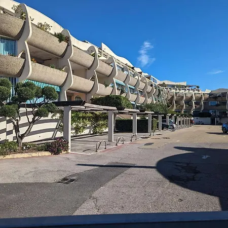 Studio Cabine Renove Avec Parking - 4 Pers. Le Grau-du-Roi